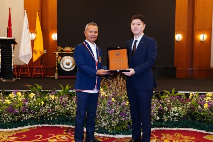 Kasum Buka Seminar Wasit Taekwondo 1 Kasum TNI sekaligus Ketua Umum Pengurus Besar Taekwondo Indonesia (PBTI), Letjen TNI Richard Tampubolon, secara resmi membuka Seminar Wasit Internasional Taekwondo Tahun 2024 yang berlangsung di Hotel Redtop, Jakarta Pusat. (Sumber foto Puspen TNI)