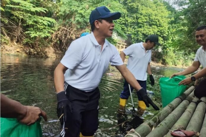 Menteri Lingkungan Hidup Menteri Lingkungan Hidup (LH) Hanif Faisol Nurofiq kembali menggalakkan empat program lama untuk meningkatkan Indeks Kualitas Lingkungan Hidup (IKLH).