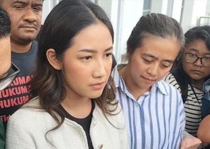 Wawancara Tamara Tyasmara usai sidang putusan kasus pembunuhan anaknya, Raden Andante Khalif Pramudityo alias Dante, di Pengadilan Negeri Jakarta Timur.