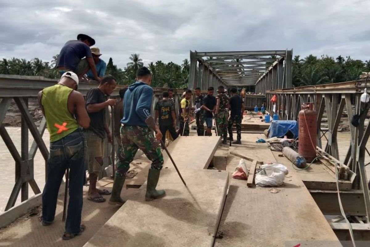 TNI AD BANGUN 523 JEMBATAN SE-INDONESIA, PERMUDAH AKTIVITAS DAN PERCEPAT INFRASTRUKTUR DAERAH