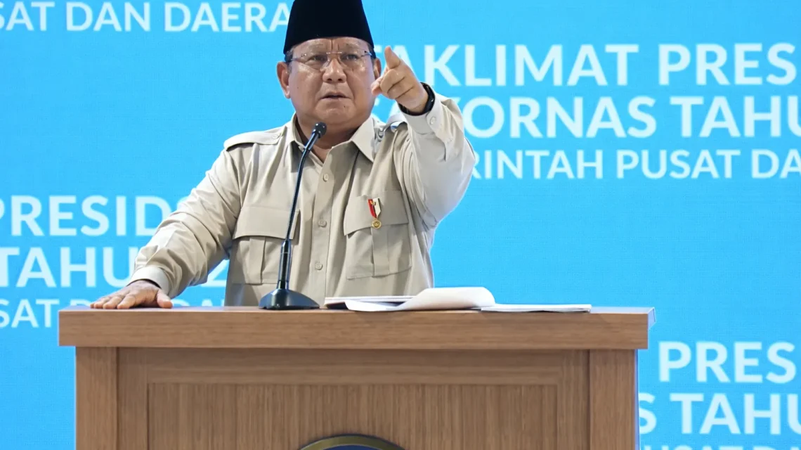 PRABOWO BERI TAKLIMAT KEPADA 1.000 PERWIRA TNI-POLRI DI SESKOAD BANDUNG
