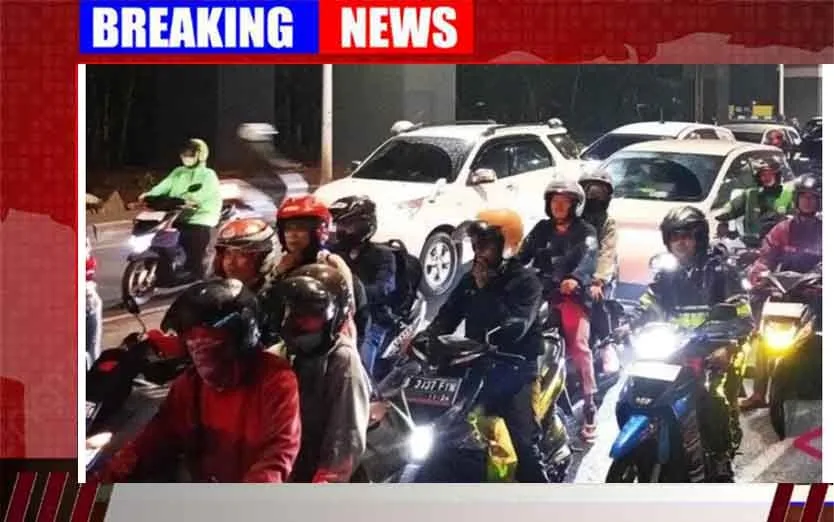 PEMUDIK MOTOR MULAI PADATI JALAN KALIMALANG PADA H-4 JELANG LEBARAN