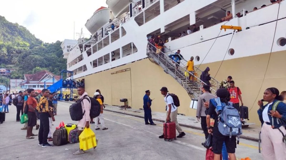 LIBUR SEKOLAH, PELNI JAYAPURA BERIKAN DISKON TIKET 30 PERSEN