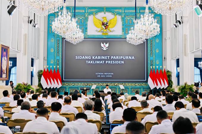 PRESIDEN TAK MENDUGA KALAU PERMASALAHAN MASYARAKAT INDONESIA DILUAR PERKIRAAN