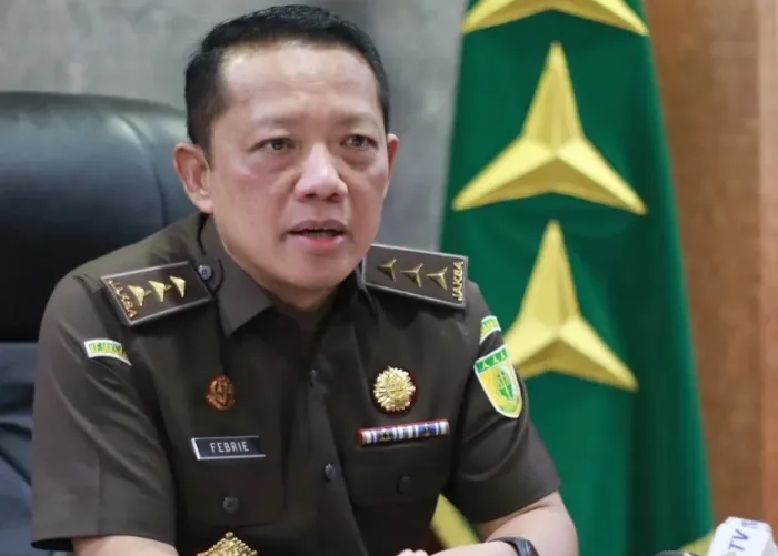 FEBRIE ADRIANSYAH RESMI MENGUNDURKAN DIRI, KEJAGUNG BUKA ALASANNYA