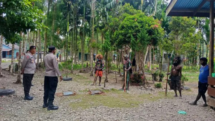 CEGAH JATUHNYA KORBAN JIWA, APARAT KEAMANAN PERKETAT PENGAWASAN DAN HIMBAU PENYELESAIAN KONFLIK DI KWAMKI NARAMA