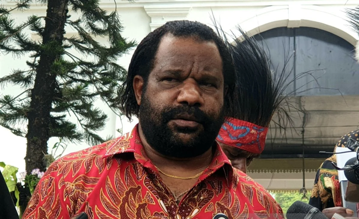 LENIS KOGOYA ULTIMATUM TPNPB-OPM DAN SEBBY SAMBOM: KELUAR DARI WAMENA DAN LAPAGO, STOP AKSI KEKERASAN DAN PEMBUNUHAN