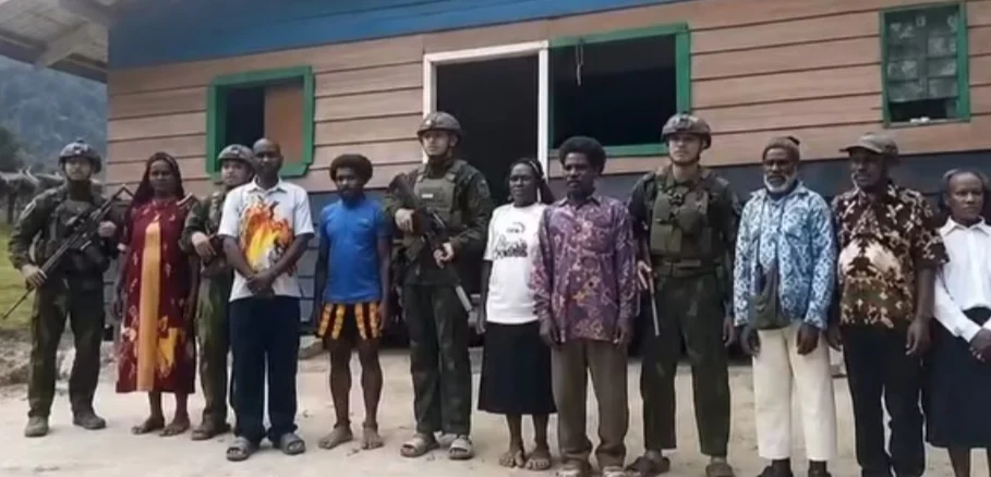 MENGAYOMI DENGAN KEPEDULIAN, KOOPS HABEMA LURUSKAN INFORMASI UCAPAN TERIMA KASIH UMAT STASI SANTA SISILIA WULONI