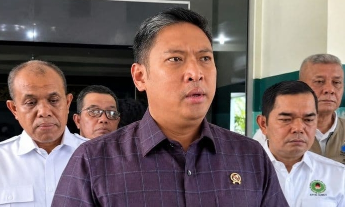 KEPALA BGN UNGKAP PENYEBAB KERACUNAN RATUSAN PELAJAR DI KARO