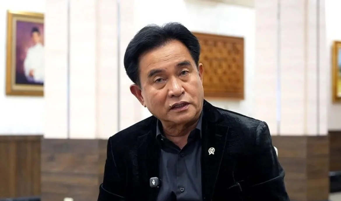 YUSRIL, : TIDAK ADA PERINTAH UNTUK MEMBEKUKAN REKENING DONASI PATI