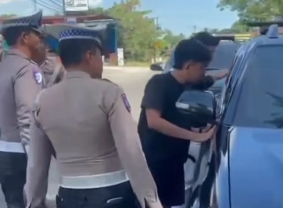 KOPER PINK ISI 1 KG SABU TERTINGGAL DI BIM, PEMILIK KABUR DAN DIRINGKUS POLISI DI LUBUK ALUNG