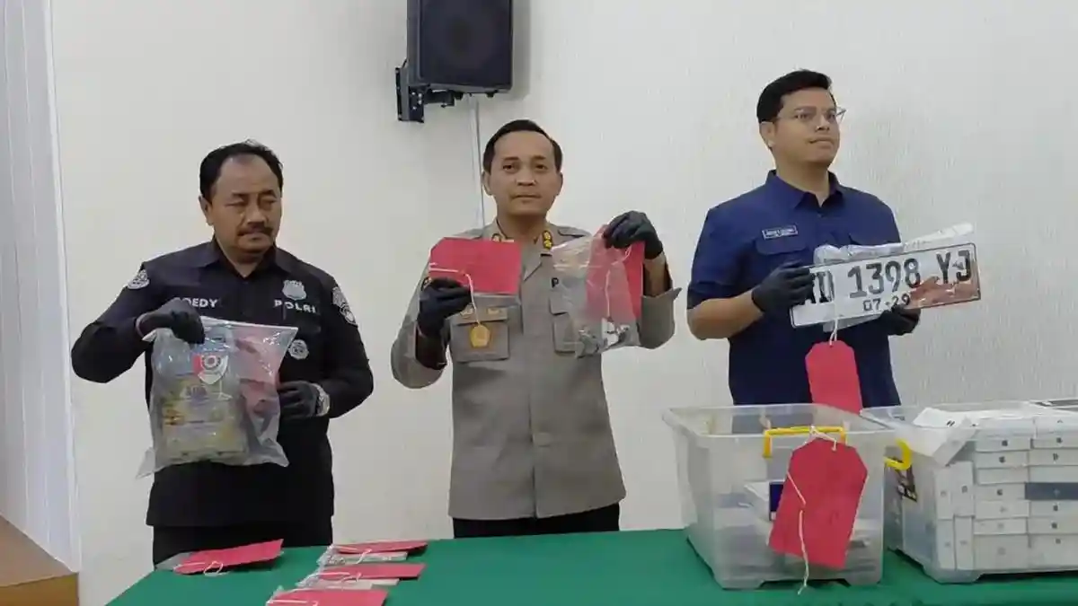 PELAKU PEMBUNUH BOS COUNTER HP, BERHASIL DITANGKAP POLISI
