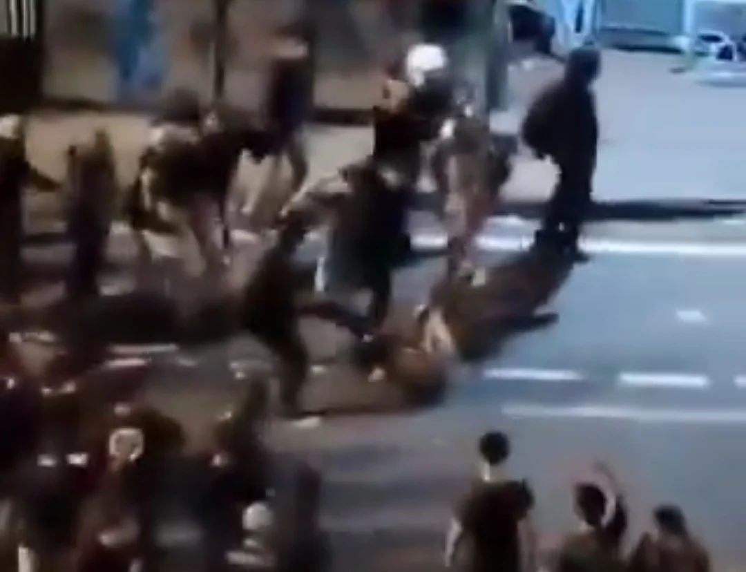 SEORANG WARGA TEWAS DALAM KERUSUHAN DEMO DPR RI DI JAKARTA