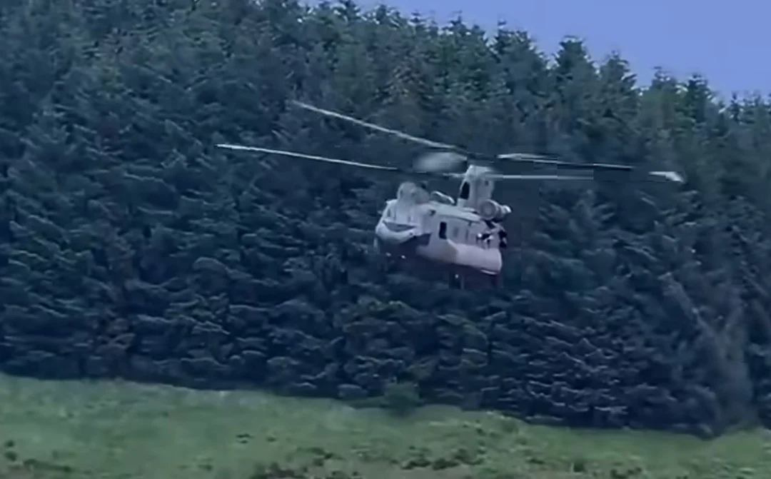 ATASI KARHUTLA KALIMANTAN, JEPANG KIRIM BANTUAN HELIKOPTER DAN AMFIBI