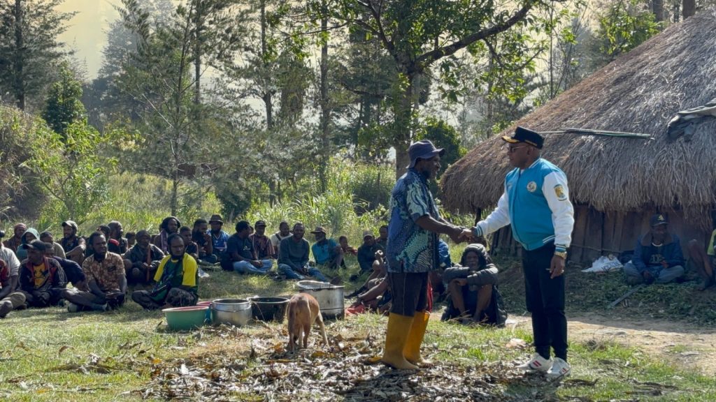 PEMKAB PUNCAK SIAPKAN 10 HEKTARE LAHAN UNTUK SEKOLAH RAKYAT DI OMUKIA