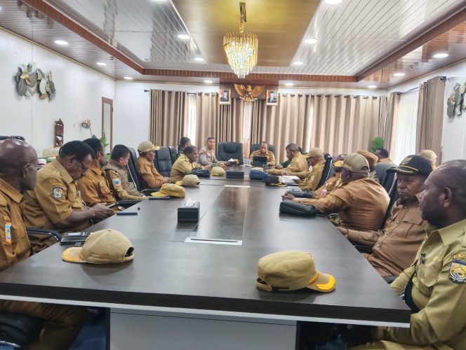 PEMKAB PUNCAK TETAPKAN STATUS TANGGAP DARURAT, KEKERINGAN DAN HUJAN ES, 25 DISTRIK TERANCAM KRISIS PANGAN