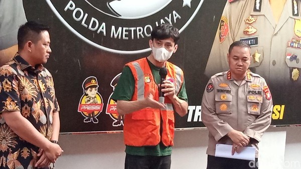 POLDA METRO BURU 2 PEMASOK NARKOBA REVALDO, AKTOR ITU NGAKU PESTA SABU 4 KALI SEMINGGU