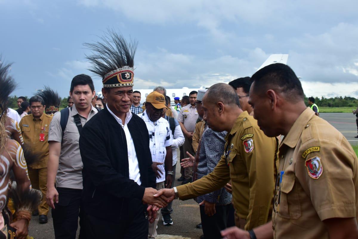TIGA PETUGAS PERTANIAN TEWAS DITEMBAK, PEMERINTAH TEGASKAN BANTUAN PANGAN PAPUA TAK BOLEH TERHENTI