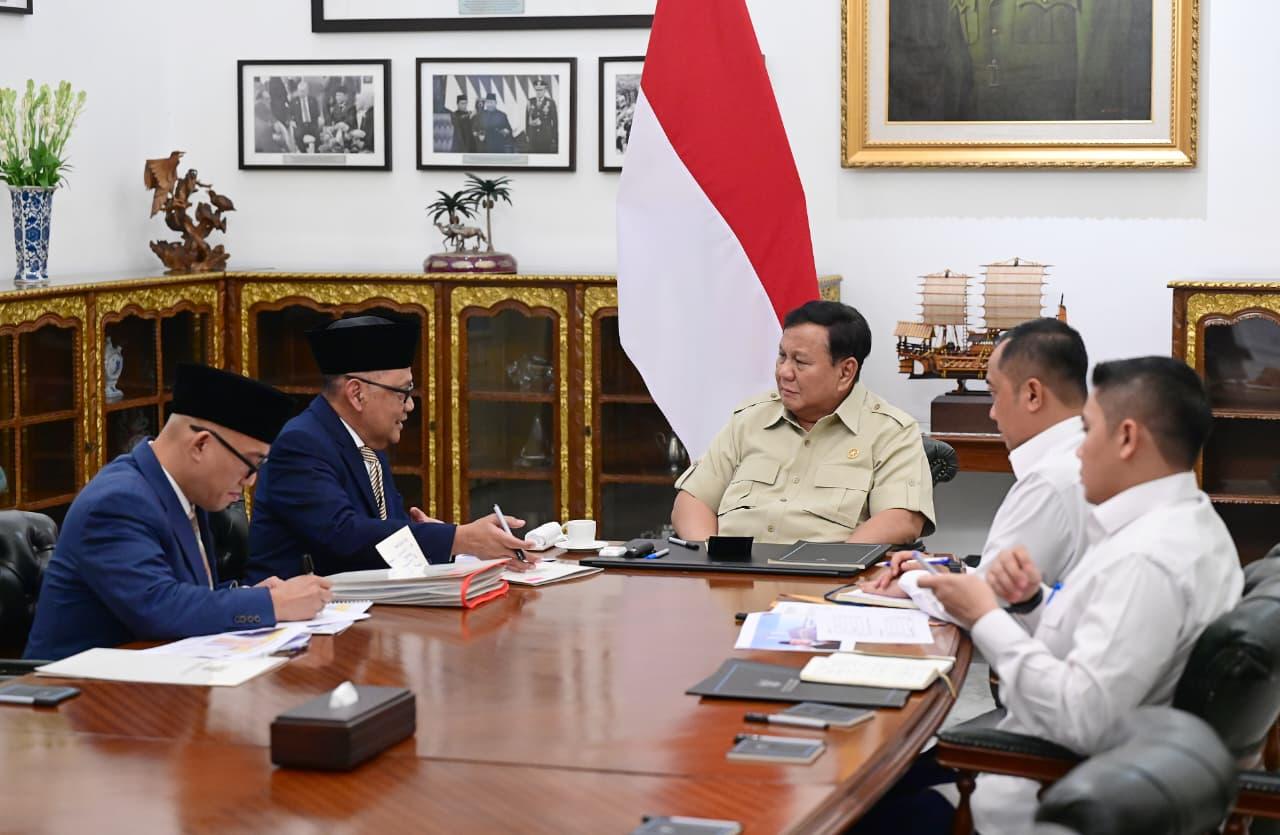 ARAHAN PRESIDEN PRABOWO BERBUAH HASIL ANTREAN HAJI TURUN DRASTIS DARI 49 TAHUN JADI 14 TAHUN
