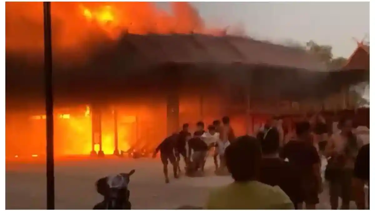 RUMAH SULTANNYA SIDRAP CEMMANG KIKI DI SAMALLANGI HANGUS TERBAKAR SAAT PEMILIK DI SINGAPURA