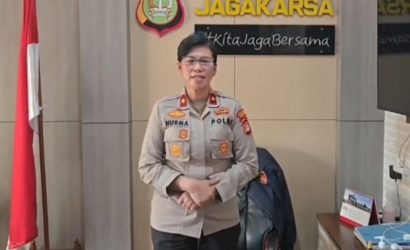 POLISI AMANKAN PRIA YANG MERUSAK MOBIL DI JAGAKARSA