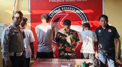 RAZIA HELM BERUJUNG BONGKAR JARINGAN EKSTASI KIRIMAN JAKARTA DI BIMA