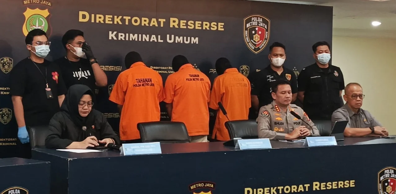 POLISI TANGKAP 3 ORANG DI BOGOR DAN DITETAPKAN TERSANGKA TEWASNYA PEDAGANG CERMIN DI PEJOMPONGAN