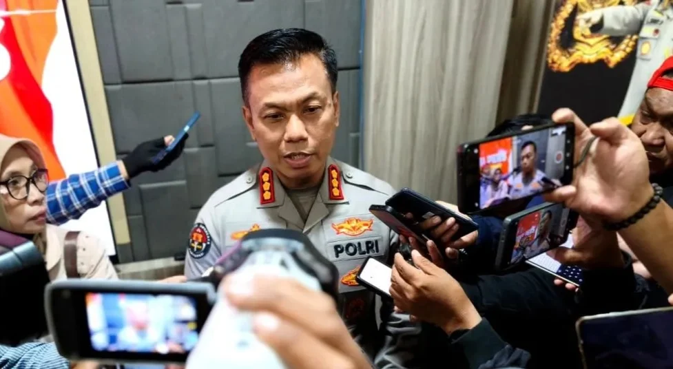 TAWURAN MAUT DI MAKASSAR PEMUDA TEWAS DIDUGA DITERJANG PELURU PROPAM PERIKSA 7 PERSONEL TERMASUK KAPOLSEK