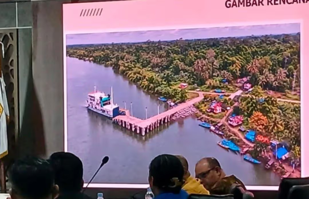 PERKUAT KONEKTIVITAS WILAYAH PESISIR, PEMKAB MIMIKA MATANGKAN PERENCANAAN PEMBANGUNAN PELABUHAN ASDP KAPIRAYA DAN OTAKWA