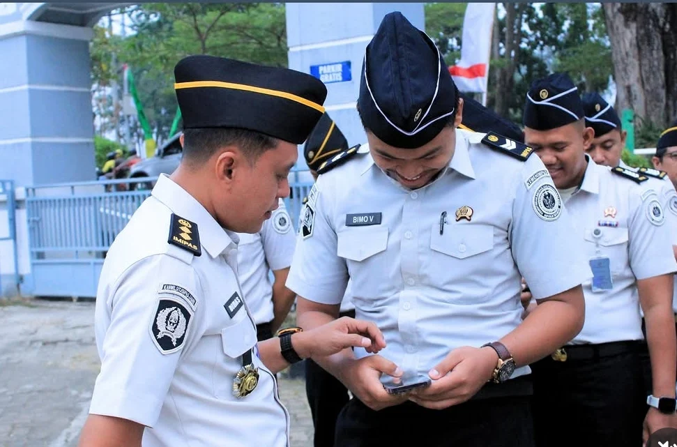 KANWIL DITJENPAS JAMBI SIDAK PONSEL PEGAWAI, PASTIKAN LINGKUNGAN KERJA BEBAS JUDI ONLINE
