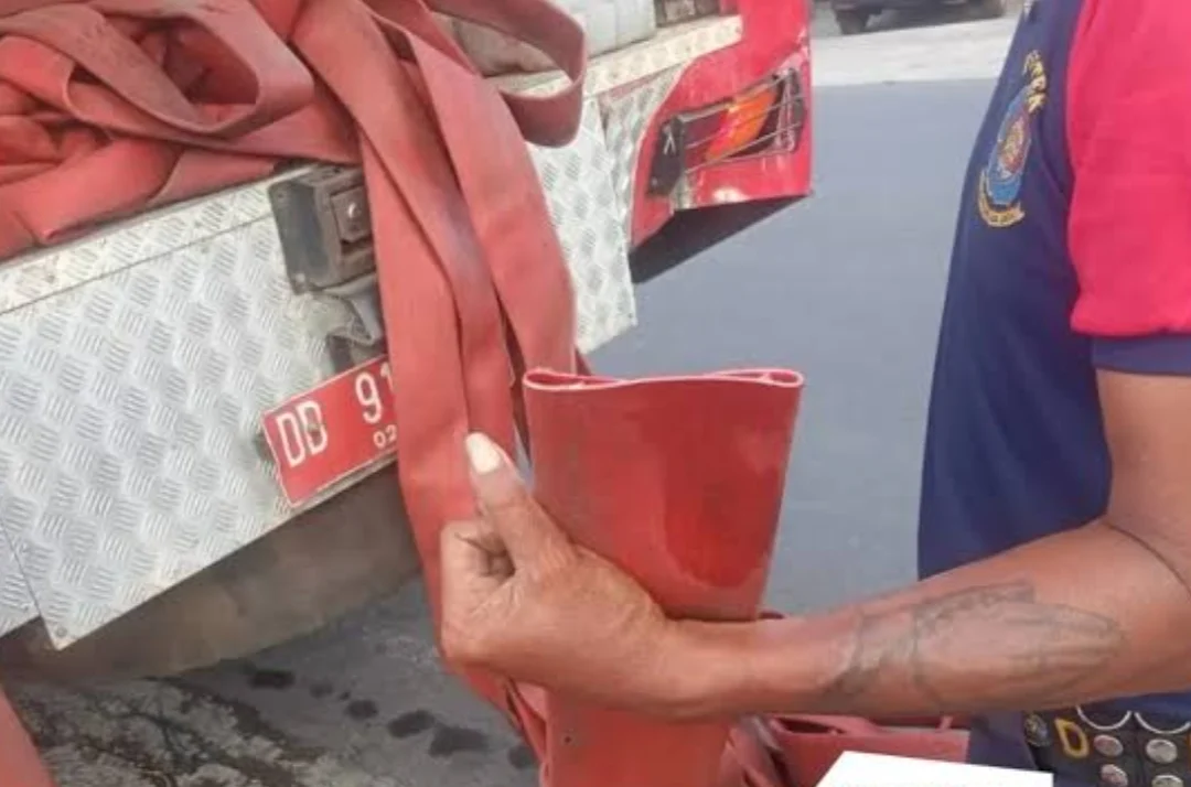 POLISI SELIDIKI SELANG DAMKAR DI POTONG OTK SAAT PADAMKAN KARHUTLA