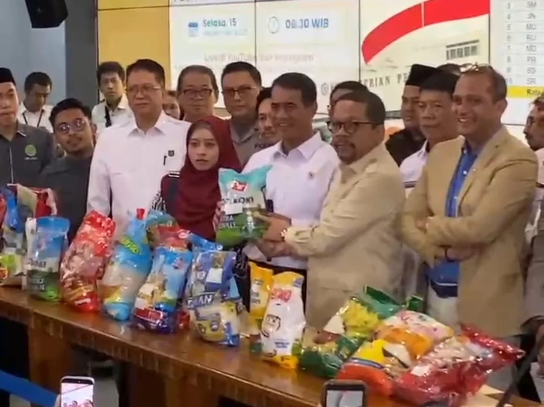 25 MEREK BERAS DIDUGA TAK SESUAI LABEL FORTIFIKASI, NEGARA PERKIRAKAN KERUGIAN RP89 TRILIUN