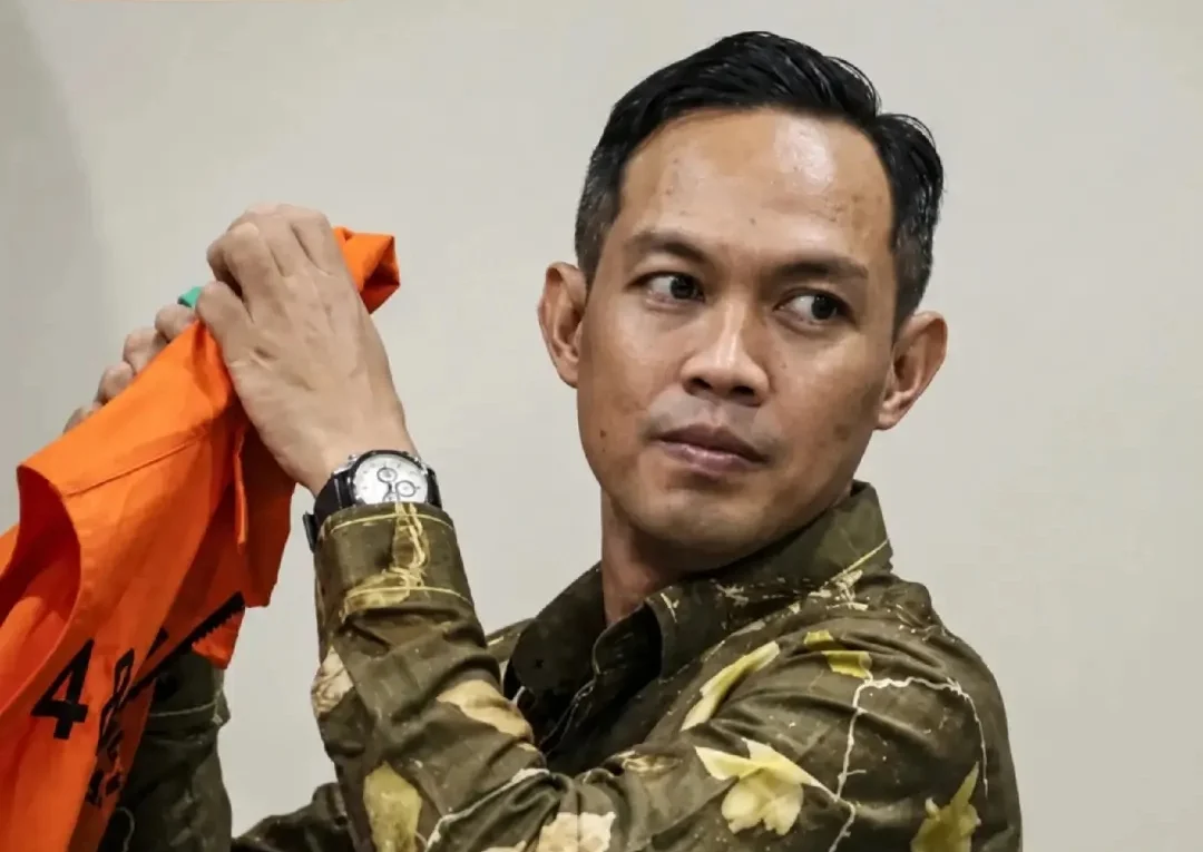 BUPATI NONAKTIF CILACAP DITUNTUT 7 TAHUN PENJARA KASUS PERAS KEPALA OPD RP568 JUTA UNTUK THR FORKOPIMDA