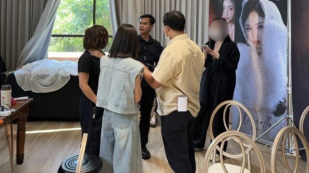 IMIGRASI BONGKAR 6 WNA CHINA KERJA PAKAI IJIN LIBURAN, LANGSUNG DIDEPORTASI