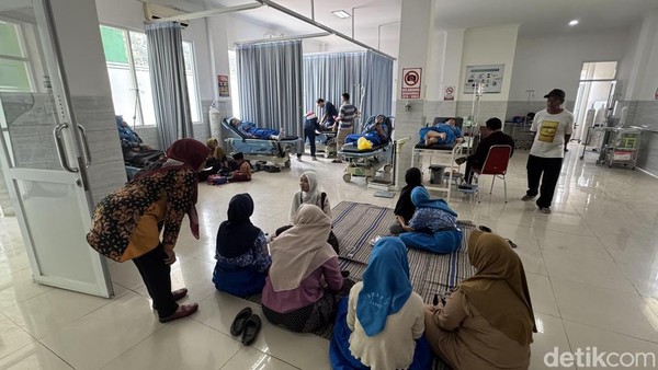 LAGI, 750 SISWA DAN GURU SMAN 1 LASEM DIDUGA KERACUNAN MBG DI REMBANG