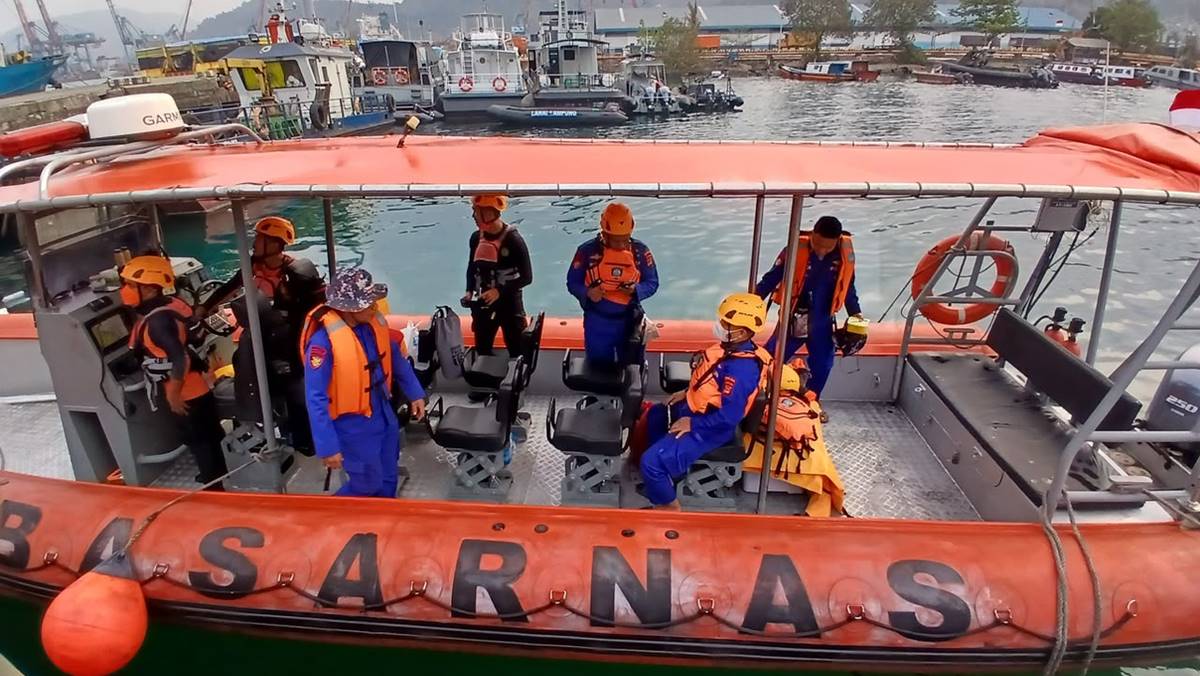 TIM SAR GABUNGAN PERLUAS PENCARIAN WARTAWAN YANG HILANG DI SELAT SUNDA
