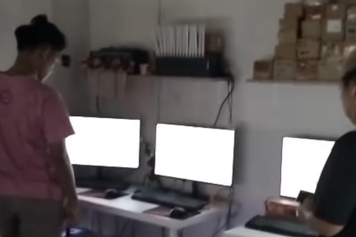 RUMAH DI KPAD CIJANTUNG DIGEREBEK, DIDUGA JADI MARKAS JUDOL