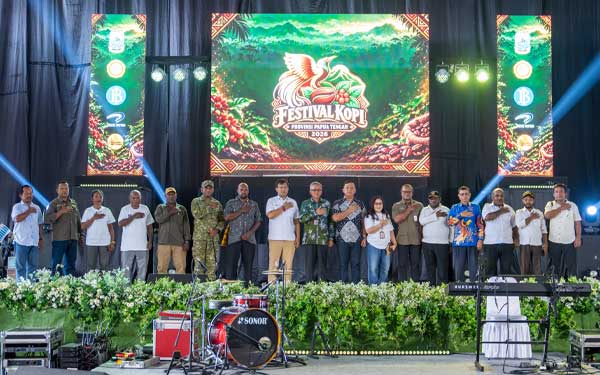 BIDIK PASAR GLOBAL, GUBERNUR MEKI NAWIPA TEGASKAN KOMITMEN PEMPROV PAPUA TENGAH JADIKAN KOPI LOKAL KOMODITAS UNGGULAN BERDAYA SAING TINGGI