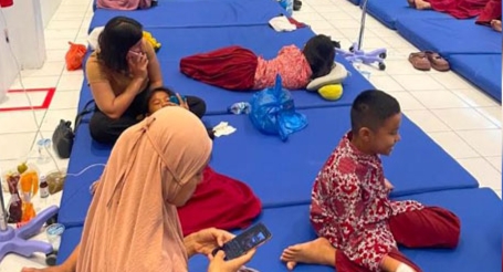 BELASAN SISWA SDN 060870 MEDAN DIDUGA KERACUNAN SUSU PROGRAM MBG