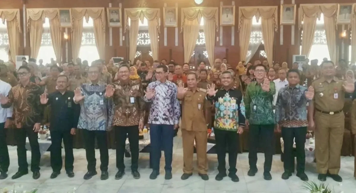 KALSEL BENTUK LAYAN ANTI-SCAM DI KECAMATAN USAI KERUGIAN PENIPUAN RP111,17 MILIAR