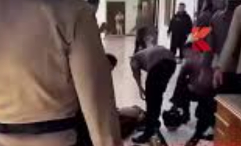 POLISI TEMBAK POLISI DI MAKO POLAIRUD PONDOK CABE, SATU ANGGOTA TEWAS