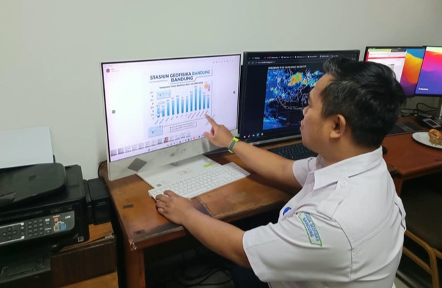 BMKG: PUTING BELIUNG PADALARANG BUKAN ANOMALI, PUNCAK MUSIM HUJAN BARU MULAI NOVEMBER