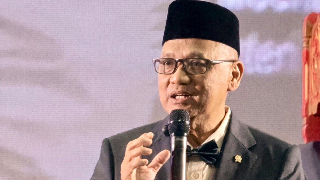 DUA ANAK MENTERI HAJI MUNDUR SETELAH POLEMIK TENAGA AHLI MEMANAS