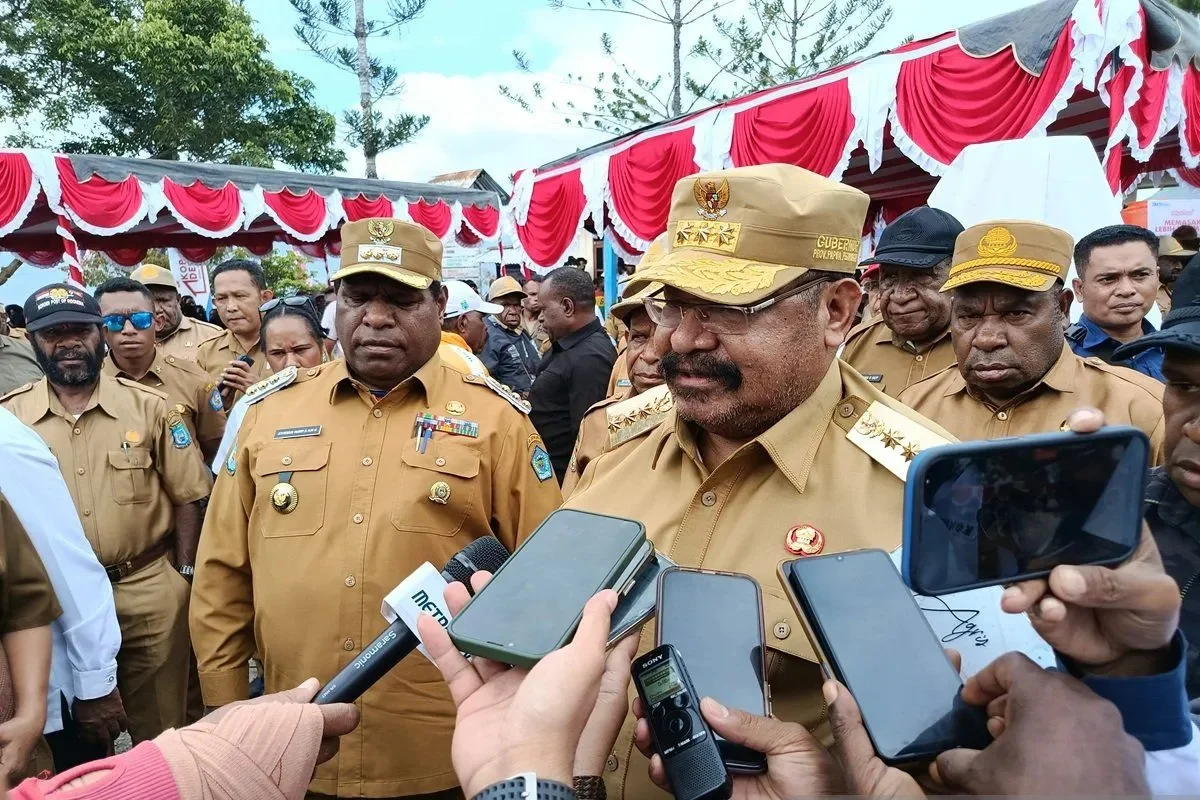 PERCEPAT PEMBANGUNAN DAERAH OTONOM BARU, GUBERNUR JOHN TABO TEGASKAN PENINGKATAN SDM UNGGUL JADI KUNCI UTAMA PAPUA PEGUNUNGAN