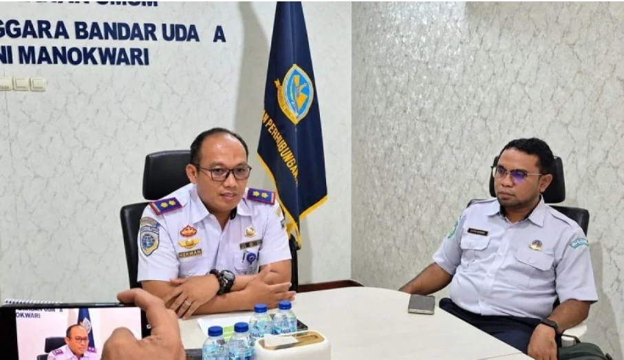 KABUT ASAP GANGGU PENERBANGAN, OPERASI MODIFIKASI CUACA PAPUA BARAT TERTUNDA
