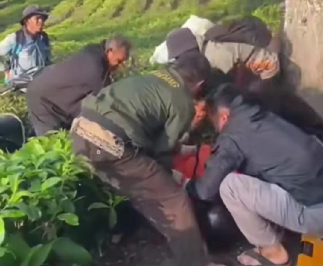 KECELAKAAN TUNGGAL DI CURUG OROK GARUT, PENGENDARA MOTOR TEWAS DI LOKASI
