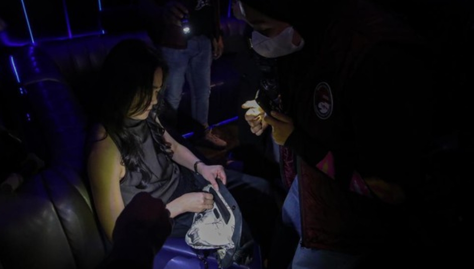 GELEDAH KLUB MALAM JAKARTA DAN PIK, POLRI-BNN TEMUKAN 9 ORANG POSITIF NARKOBA