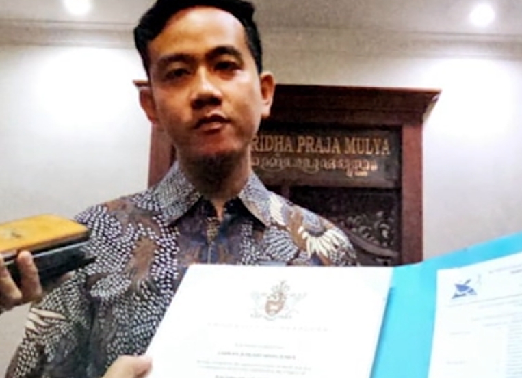 MA KABULKAN KASASI SUBHAN: SURAT PENYETARAAN SMA LUAR NEGERI GIBRAN TIDAK SAH DAN BATAL DEMI HUKUM
